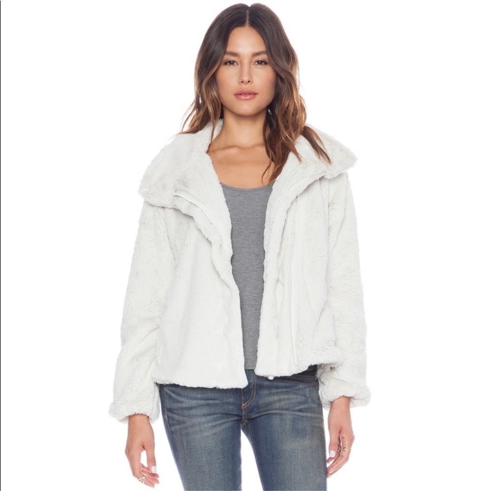 Patagonia Faux Fur Pledge Jacket Size M